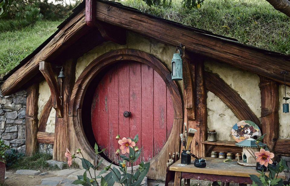 the-land-of-the-hobbits-6314749_960_720.jpg