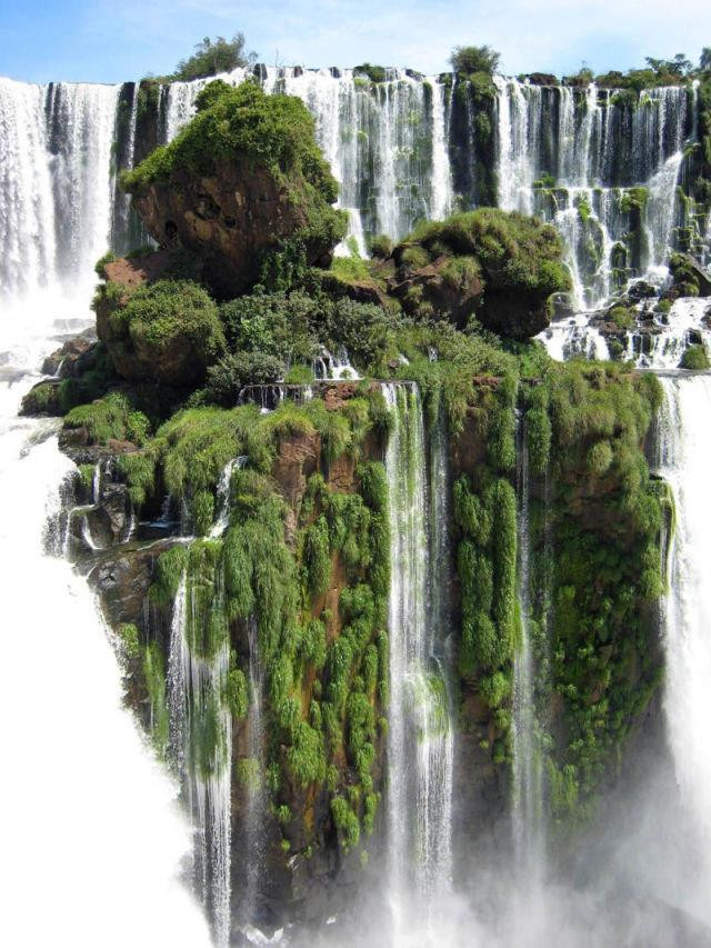 waterfall=unknown(iguazu-falls).jpg